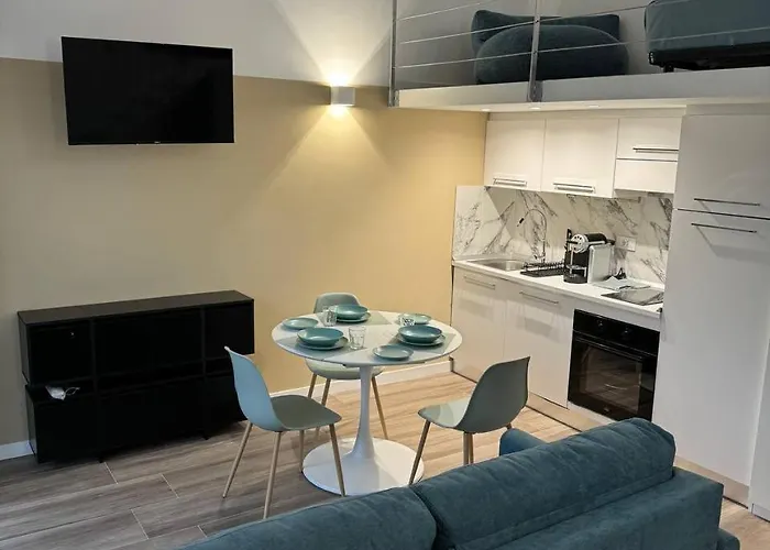 Luxury Ely Apartamento *